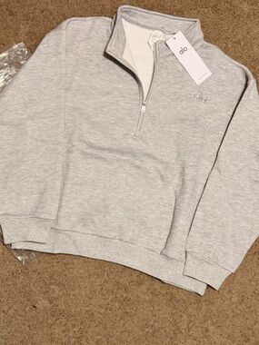 ALO Yoga Men's Light Heather Gray Half-Zip Sweater
